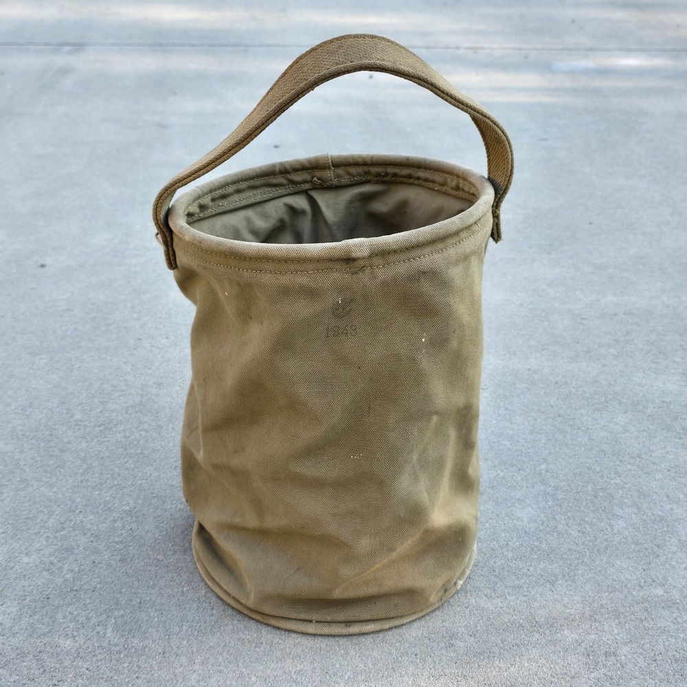 WWII US Military Army Canvas Water Bucket 1943 Collapsible Jeep Cavalry Pail - Picture 2 of 16
